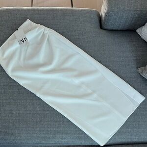 Zara white midi Skirt